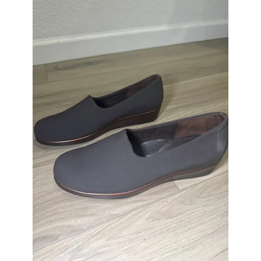 NEW SAS Bliss Women's Tripad Slip On Wedges Shoes Black Size 9.5 W USA NEW